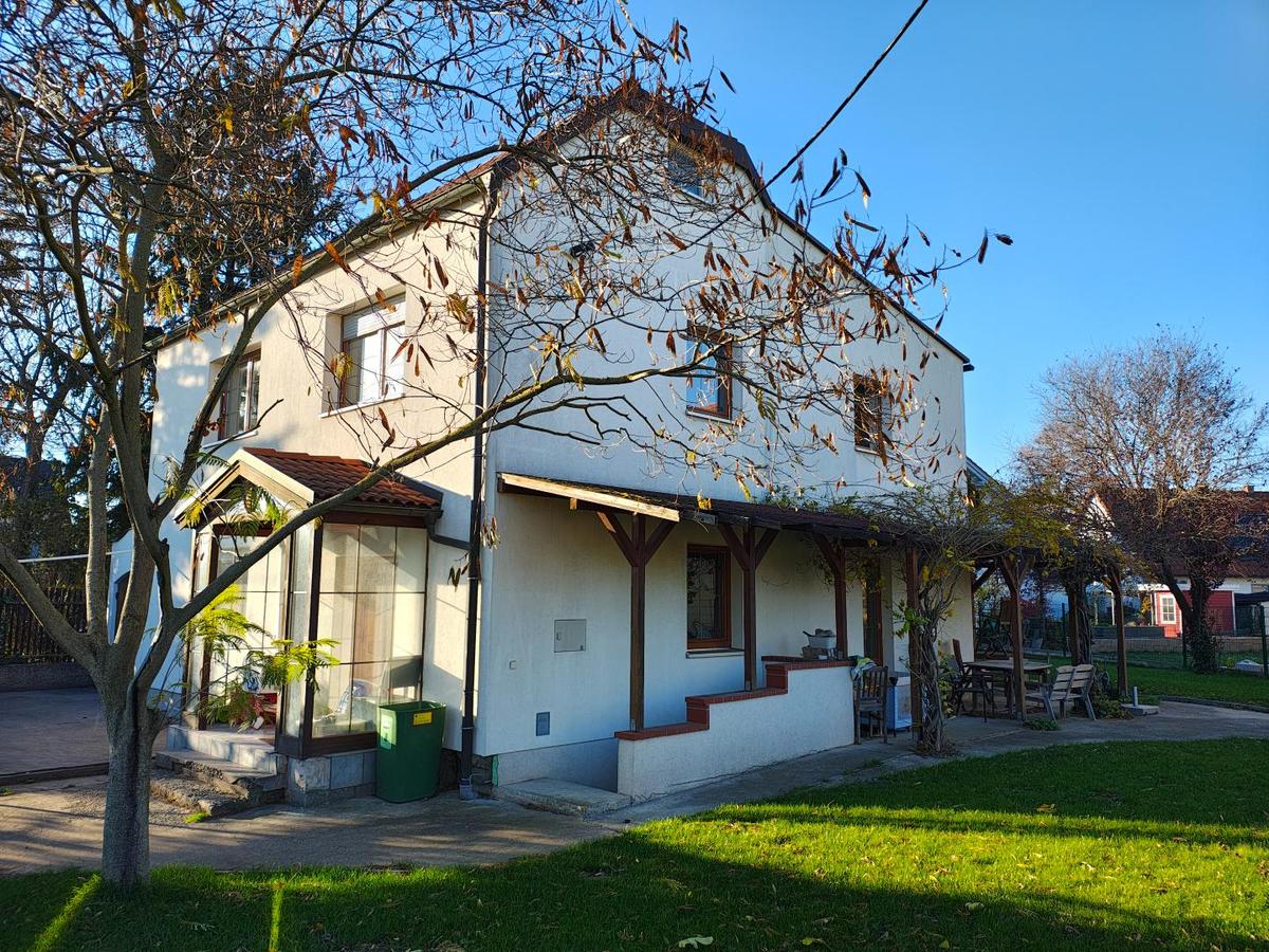 Eingang und Abgang zum Keller