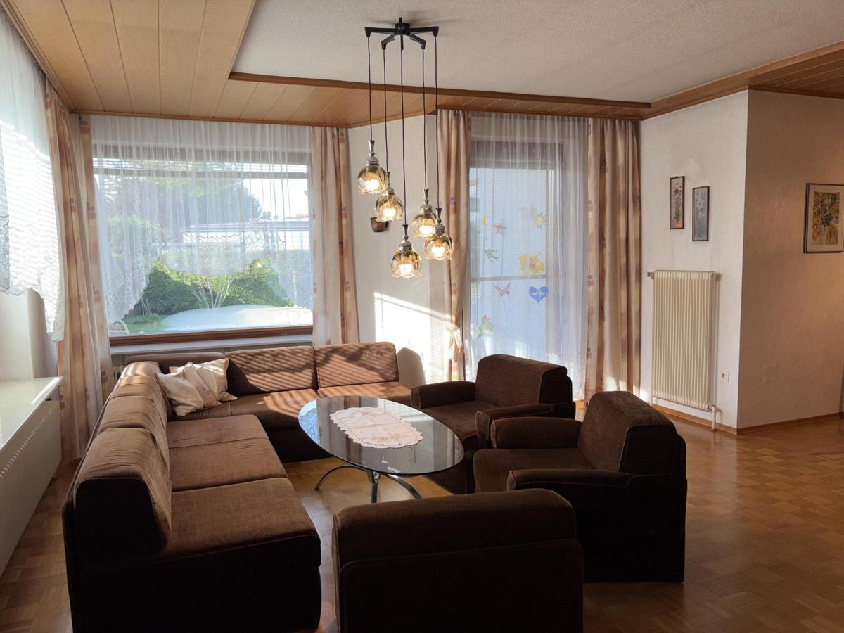 10 Wohnzimmer