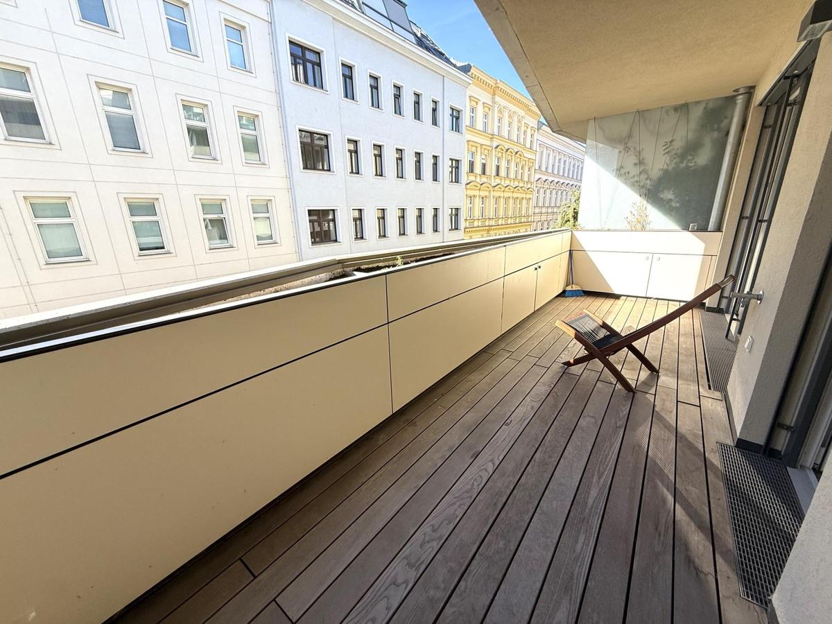 sonnige Außenfläche