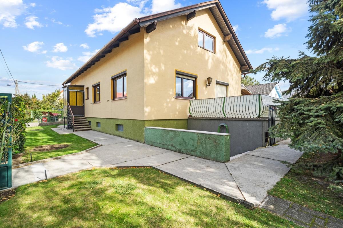 Haus Westseite Eingang,