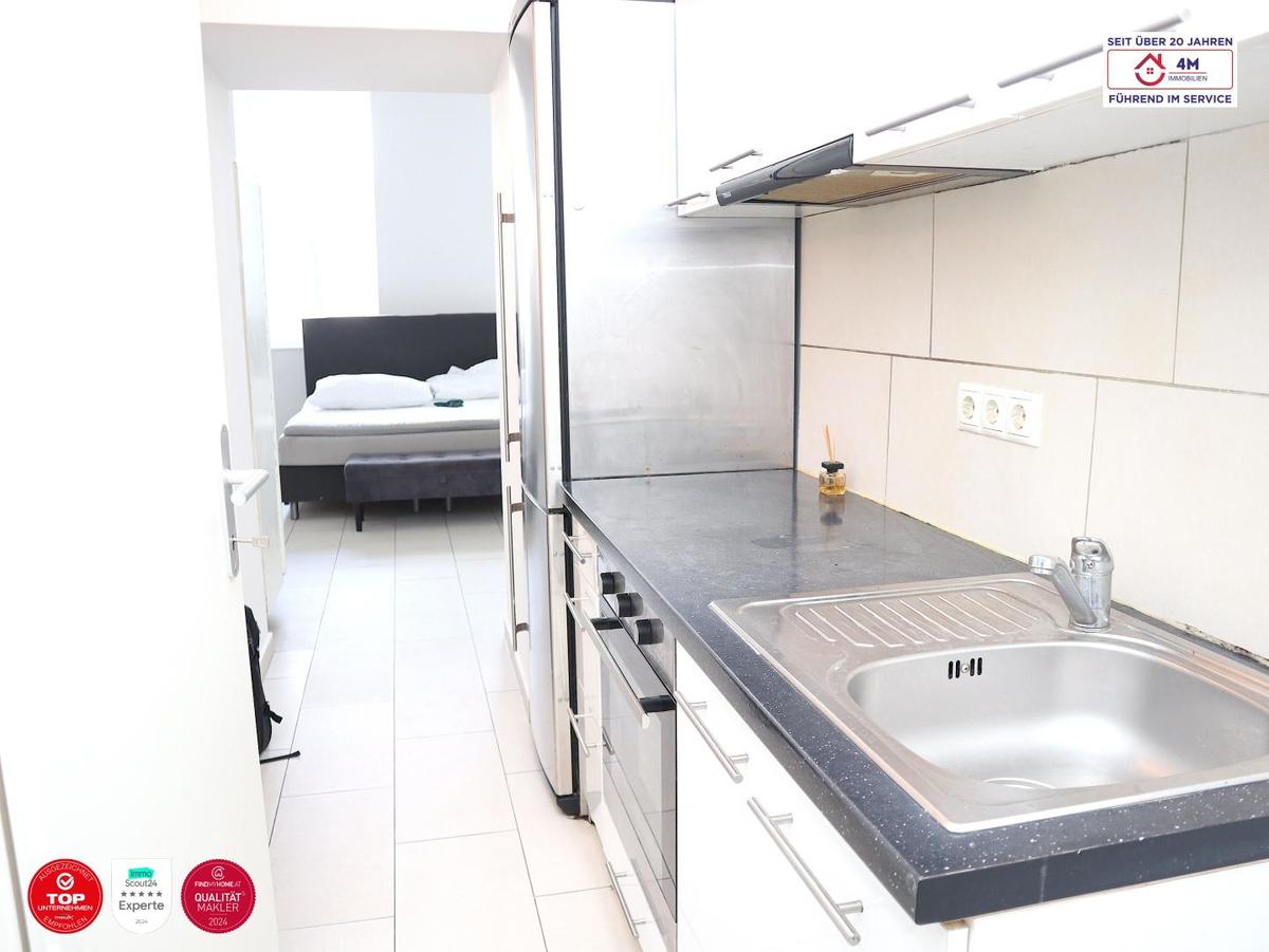 Eingangsbereich & Küche