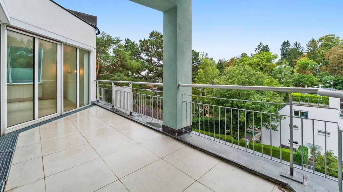 Terrasse vom Wohnraum