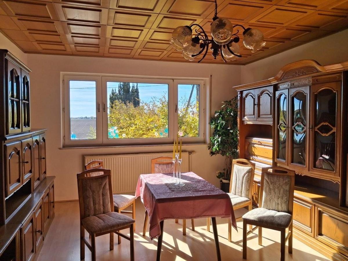 1 Wohn-Ess-Zimmer 1220