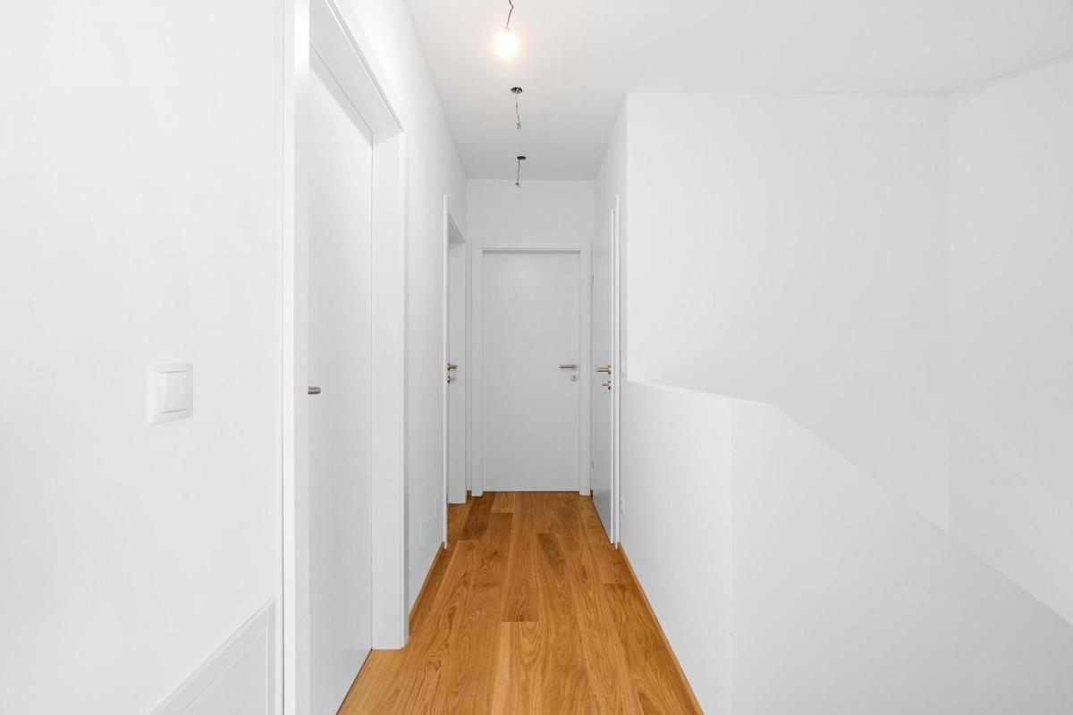 RH 2542 Kottingbrunn