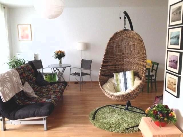 Wohnzimmer (Möbel vom Vormieter, Wohnung wird leer