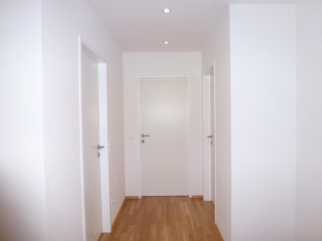 Vorraum mit Spotbeleuchtung