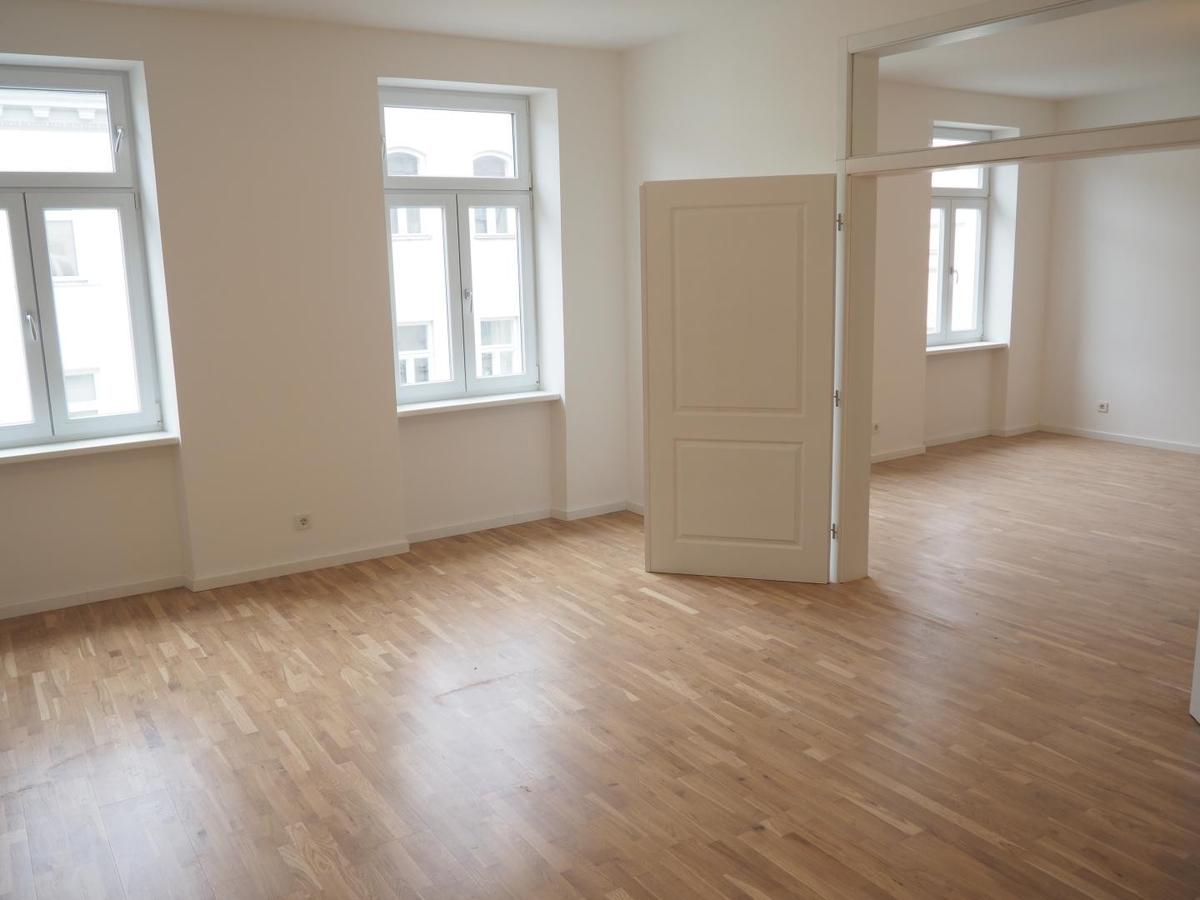 Wohnzimmer - Esszimmer o. SZ (vor Erstbezug)