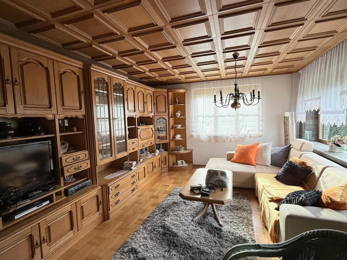 Wohnzimmer su?d: westseitig