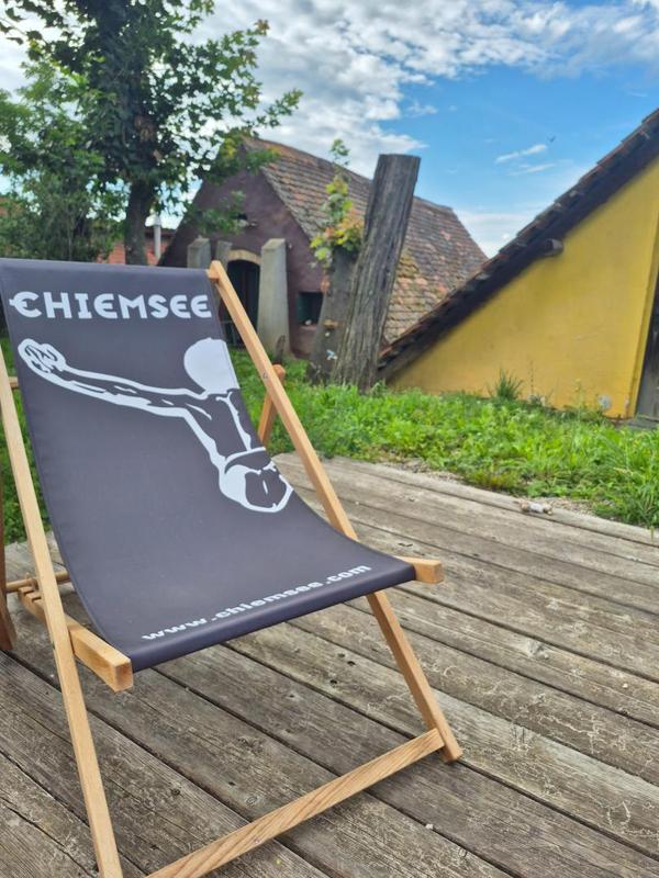 Aussen hinten Weinkeller 03 hoch