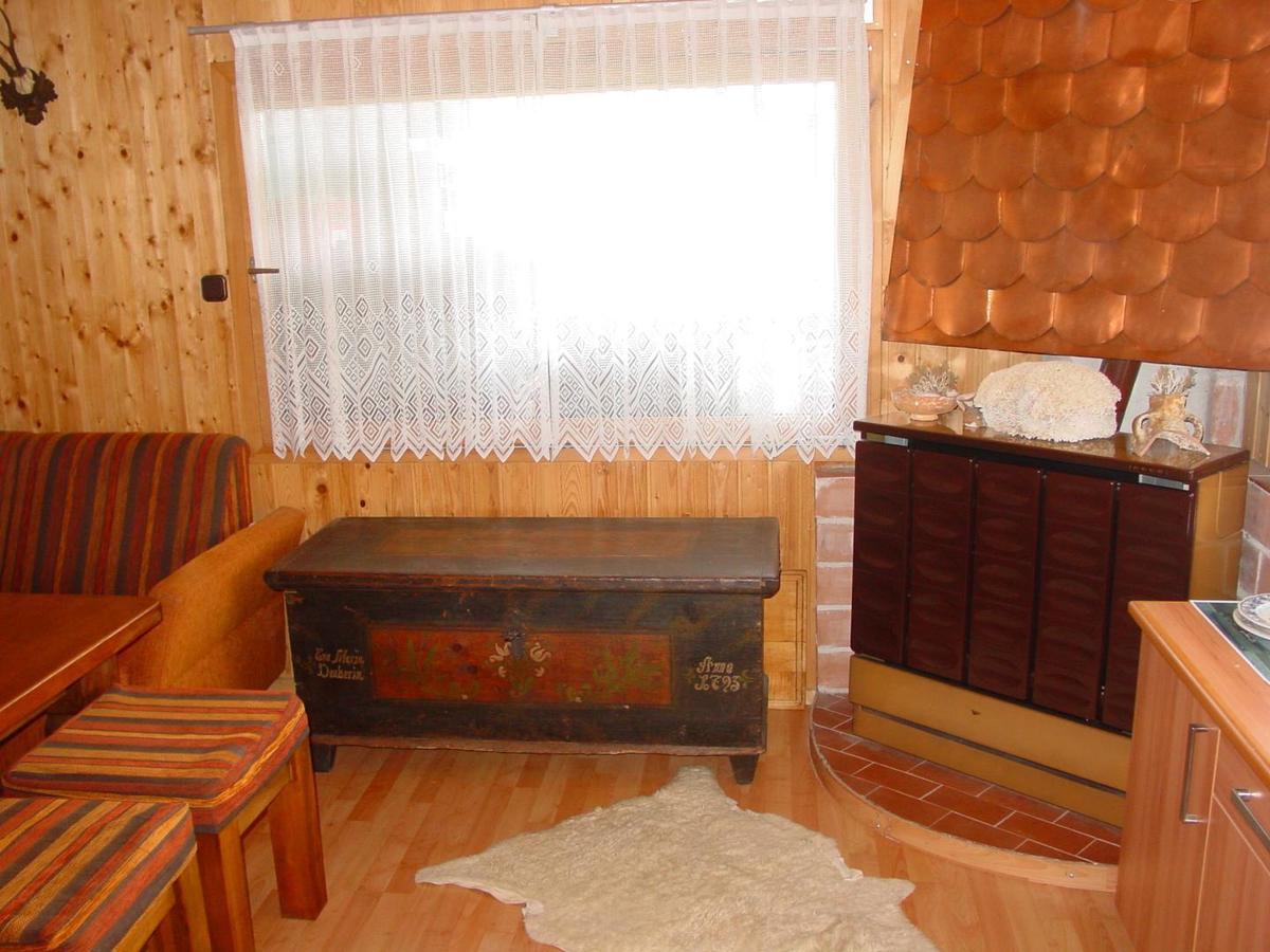 Wohnbereich mit Ofen