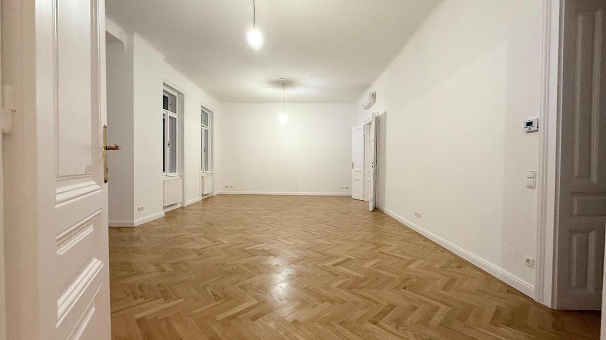 Parkettboden im typischen Altbaustil