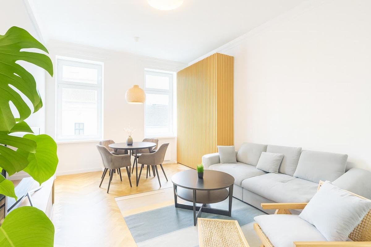 Blick ins Wohnzimmer