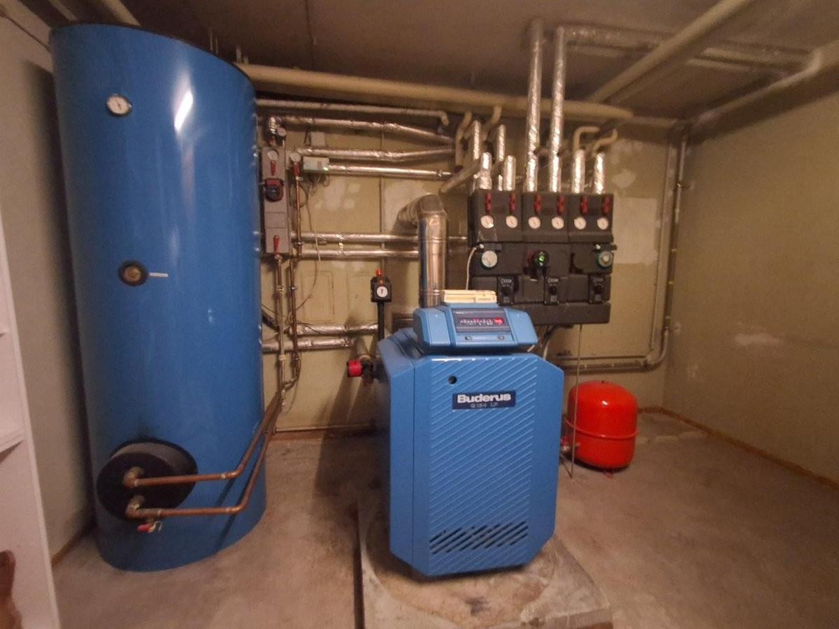 16 Buderus Heiztechnik Petzenkirchen