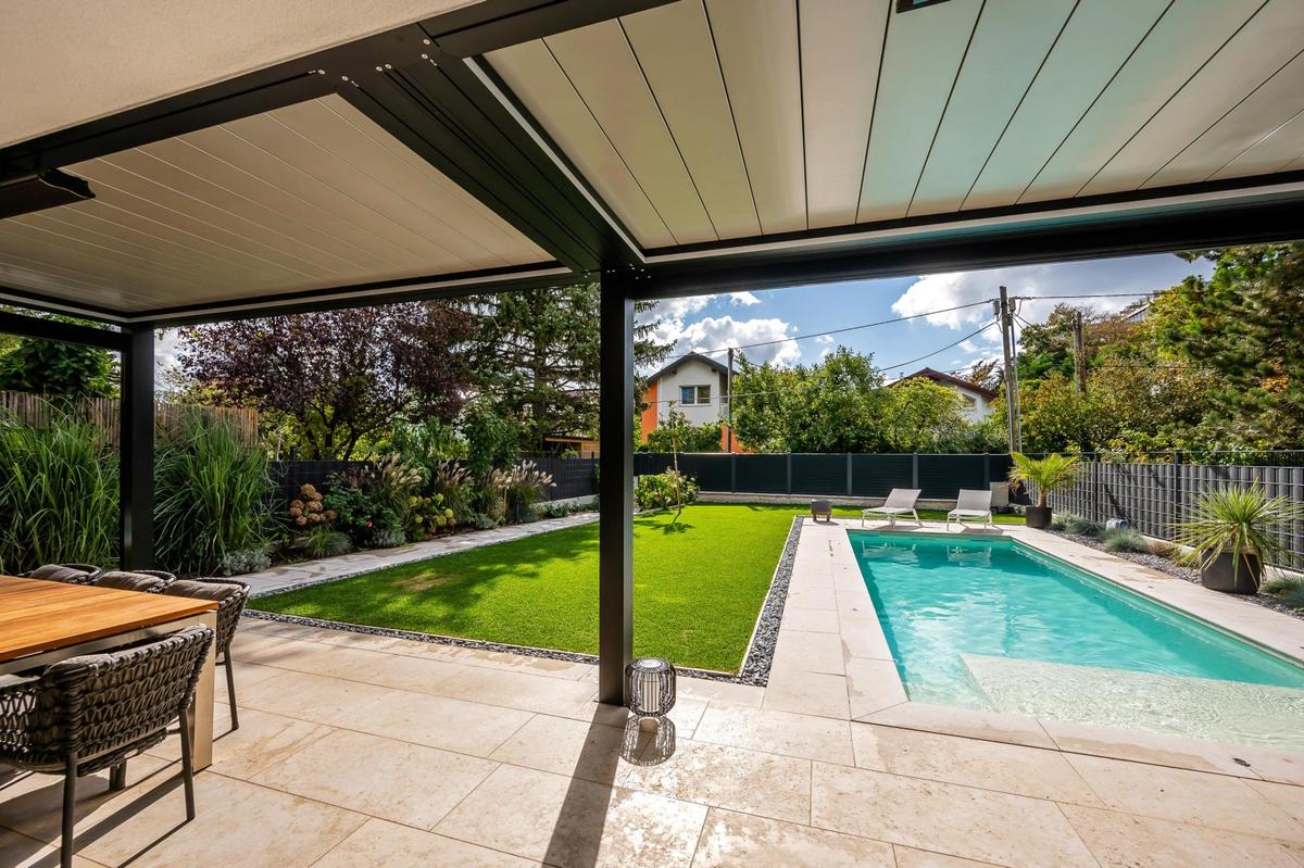 Terrassenansicht vom Haus