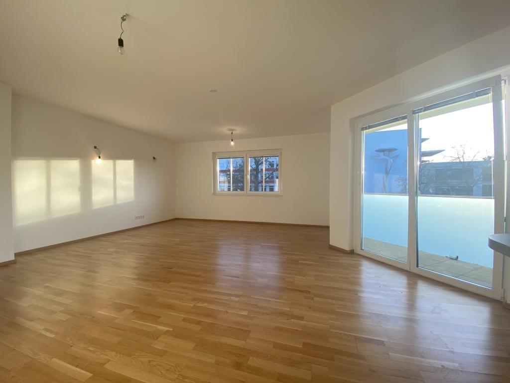 traumhaft großes Wohnzimmer