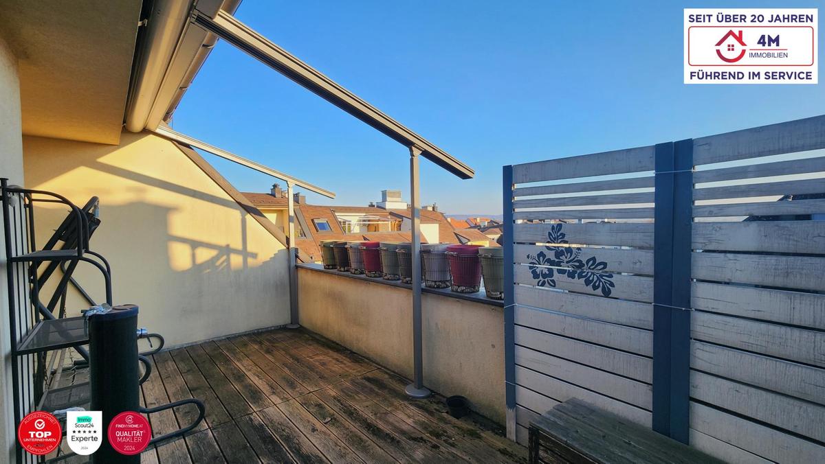 große Terrasse oben