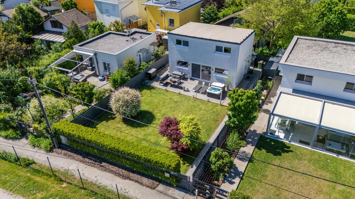 26 Drohne II|EFH1220 Wien