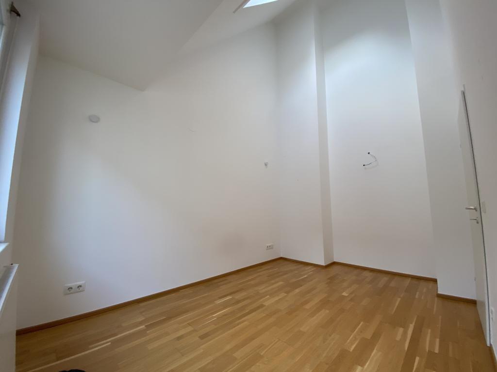 Schlafzimmer - Blick in den Raum