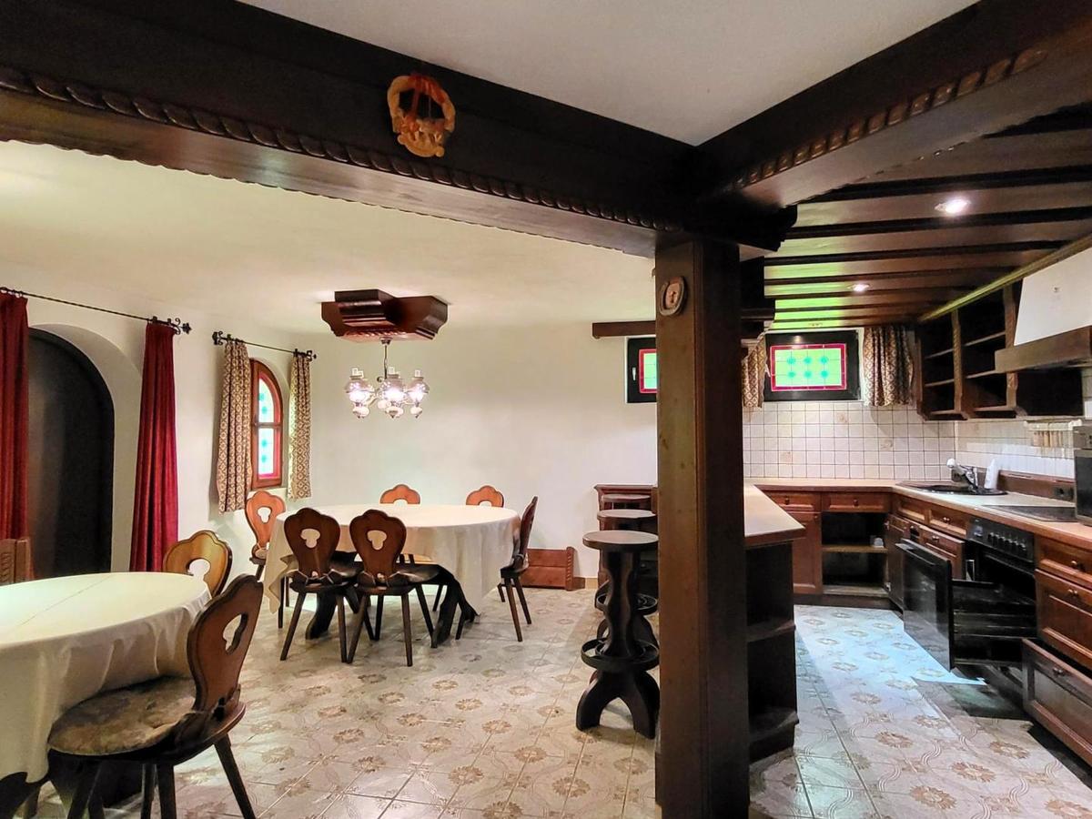 12 Kellerstube (4)