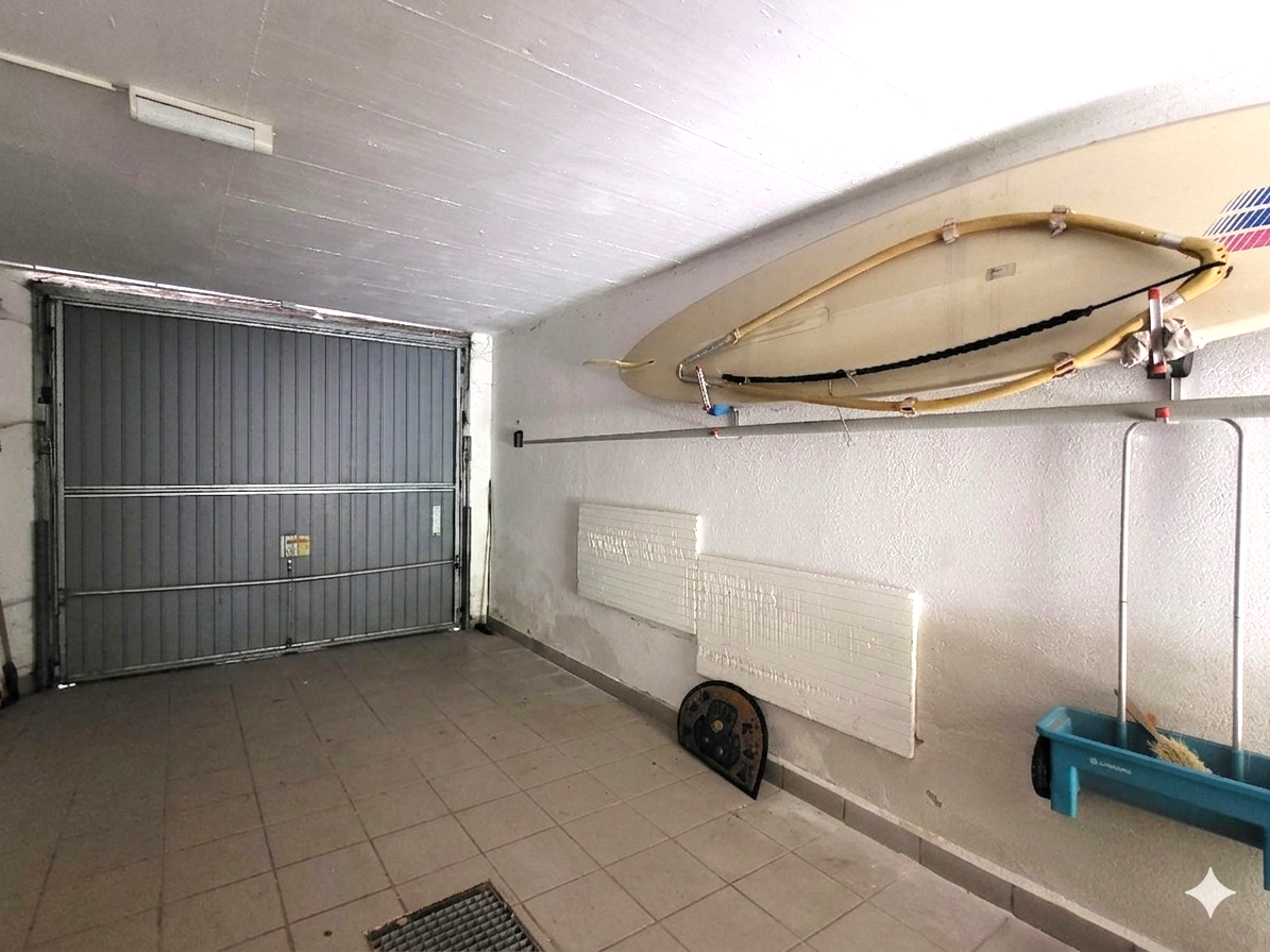 15 Garage