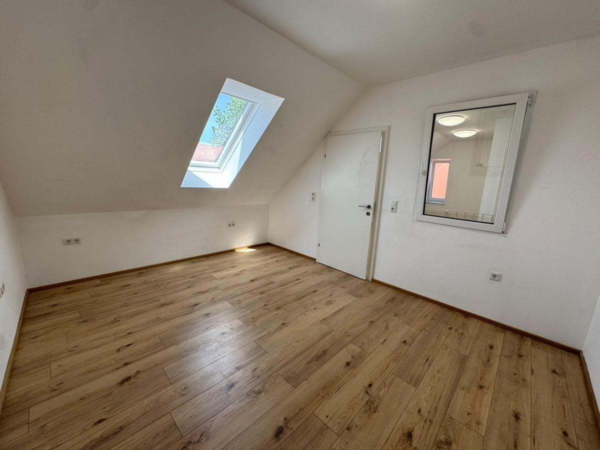 15 Zimmer - OG