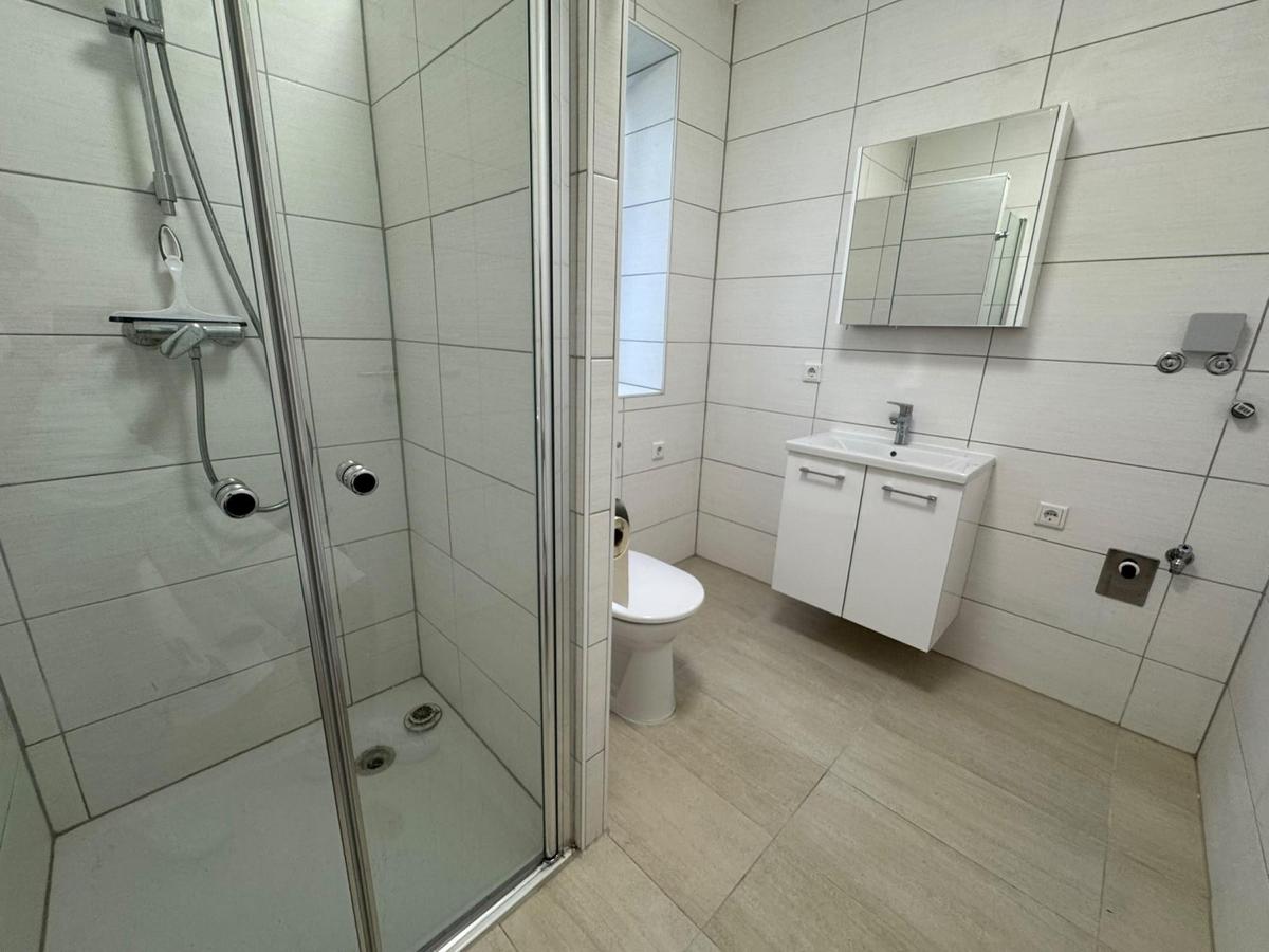16 Badezimmer - OG