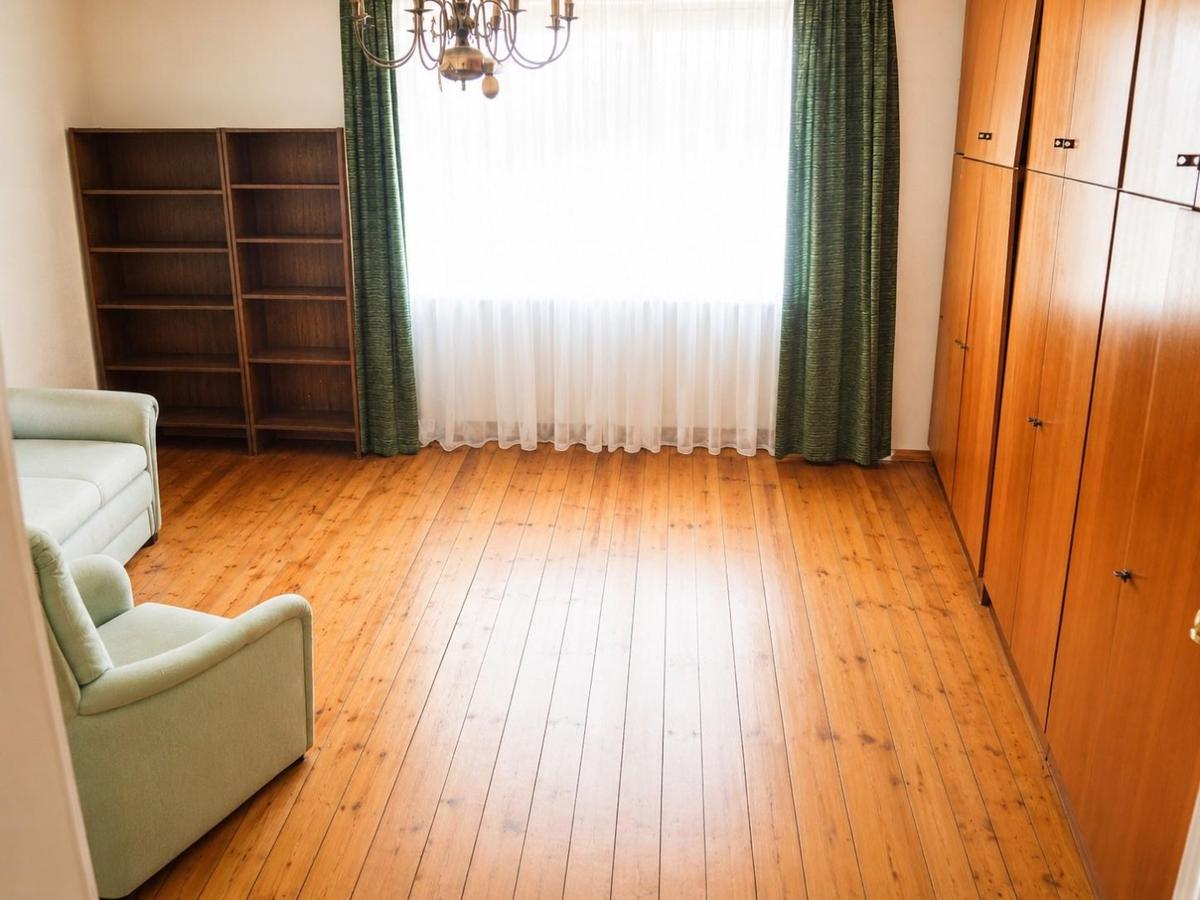 Wohn-Schlafzimmer KI generiert