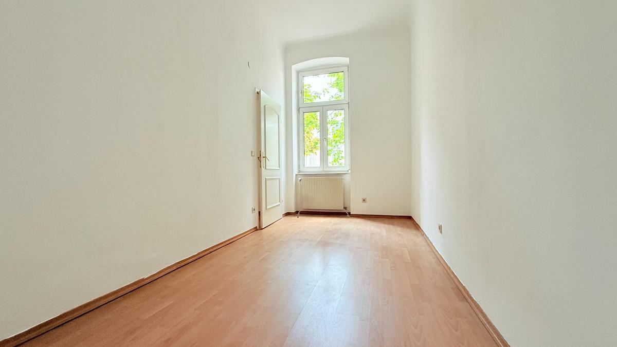Schlafzimmer mit Grünblick