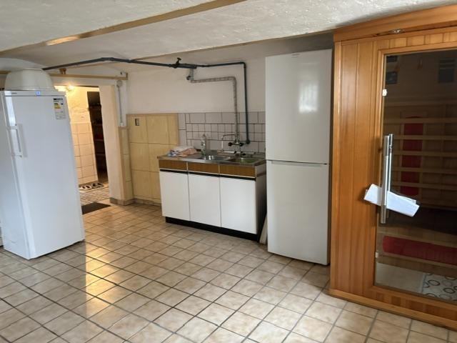 13 Keller Sauna
