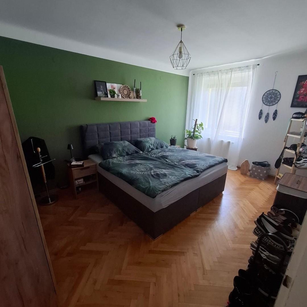 4. Zimmer / großes Schlafzimmer