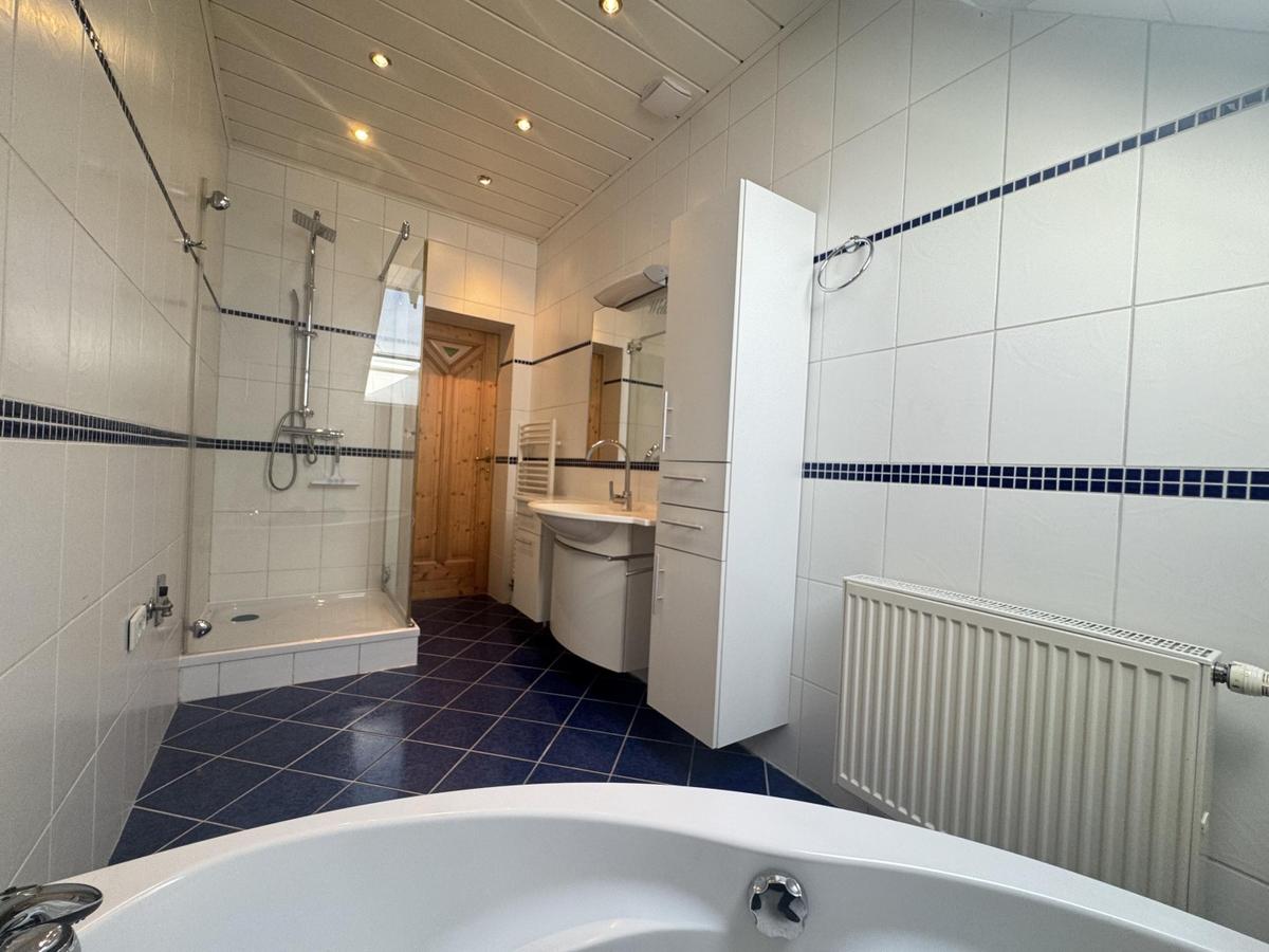 04 Badezimmer