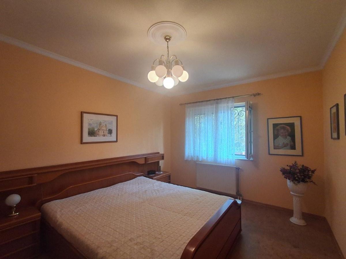 8 Schlafzimmer Strasshof