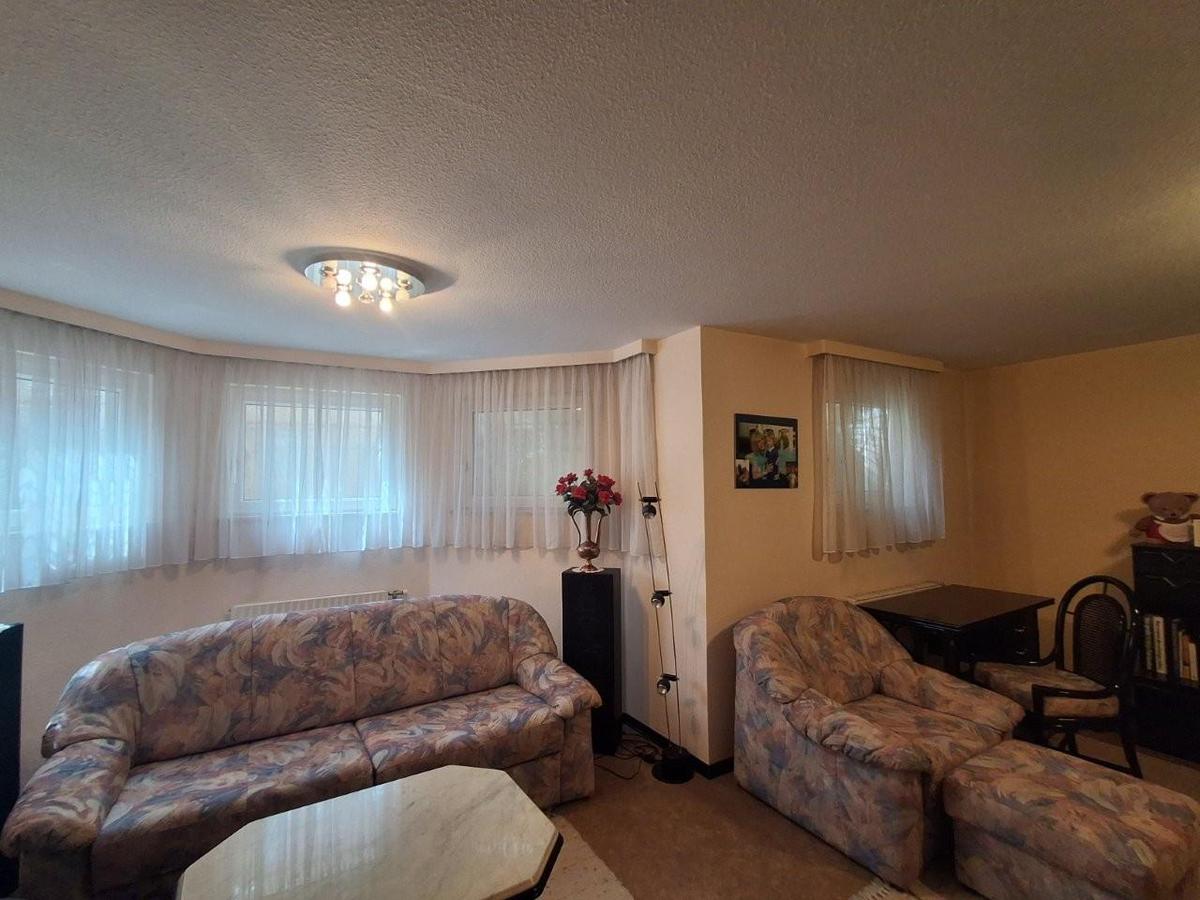 26 Wohnzimmer UG Strasshof