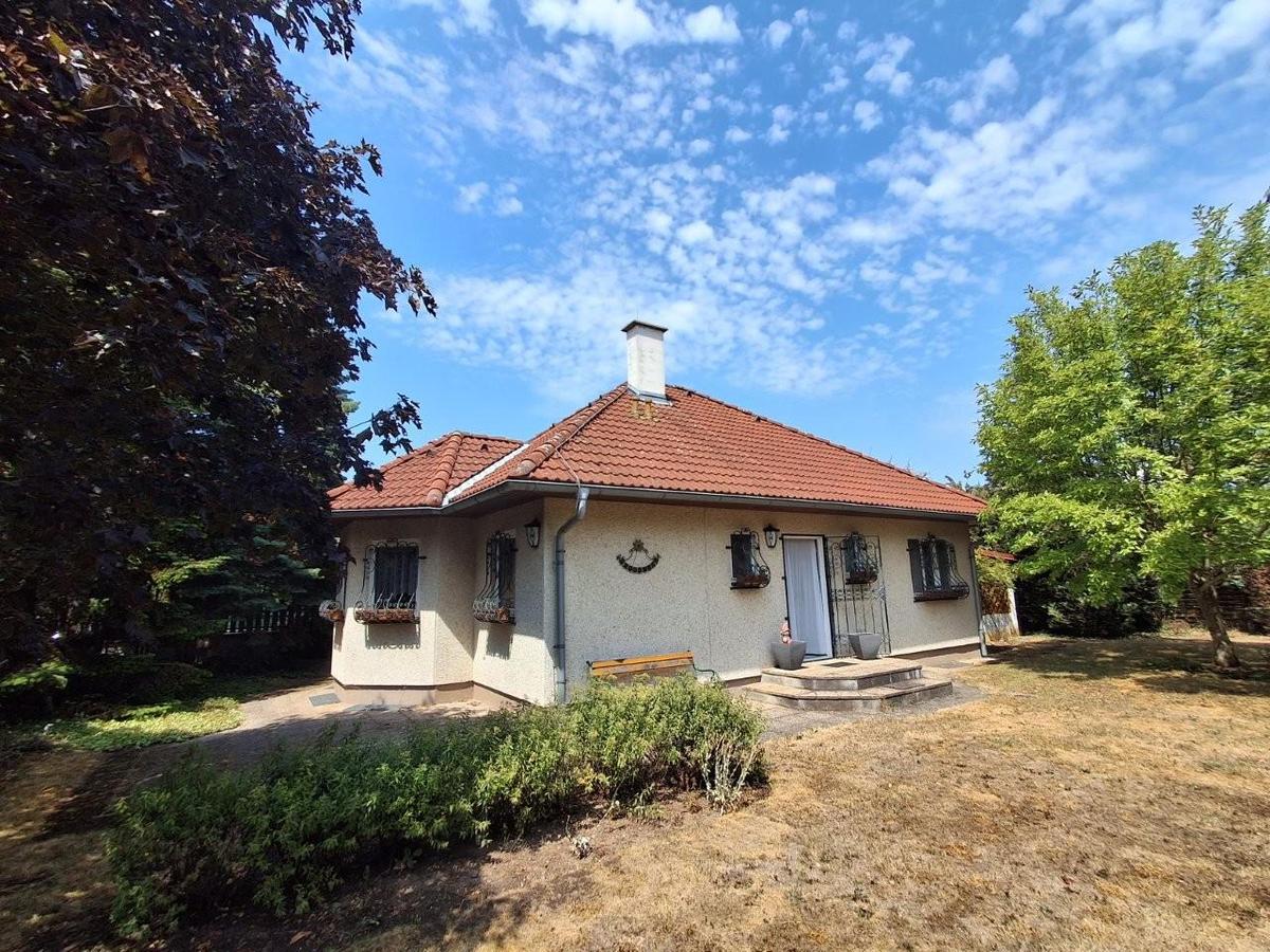33 Bungalow mit Garten Strasshof