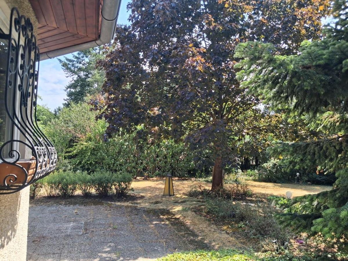 34 Schattiger Garten Terrasse Strasshof