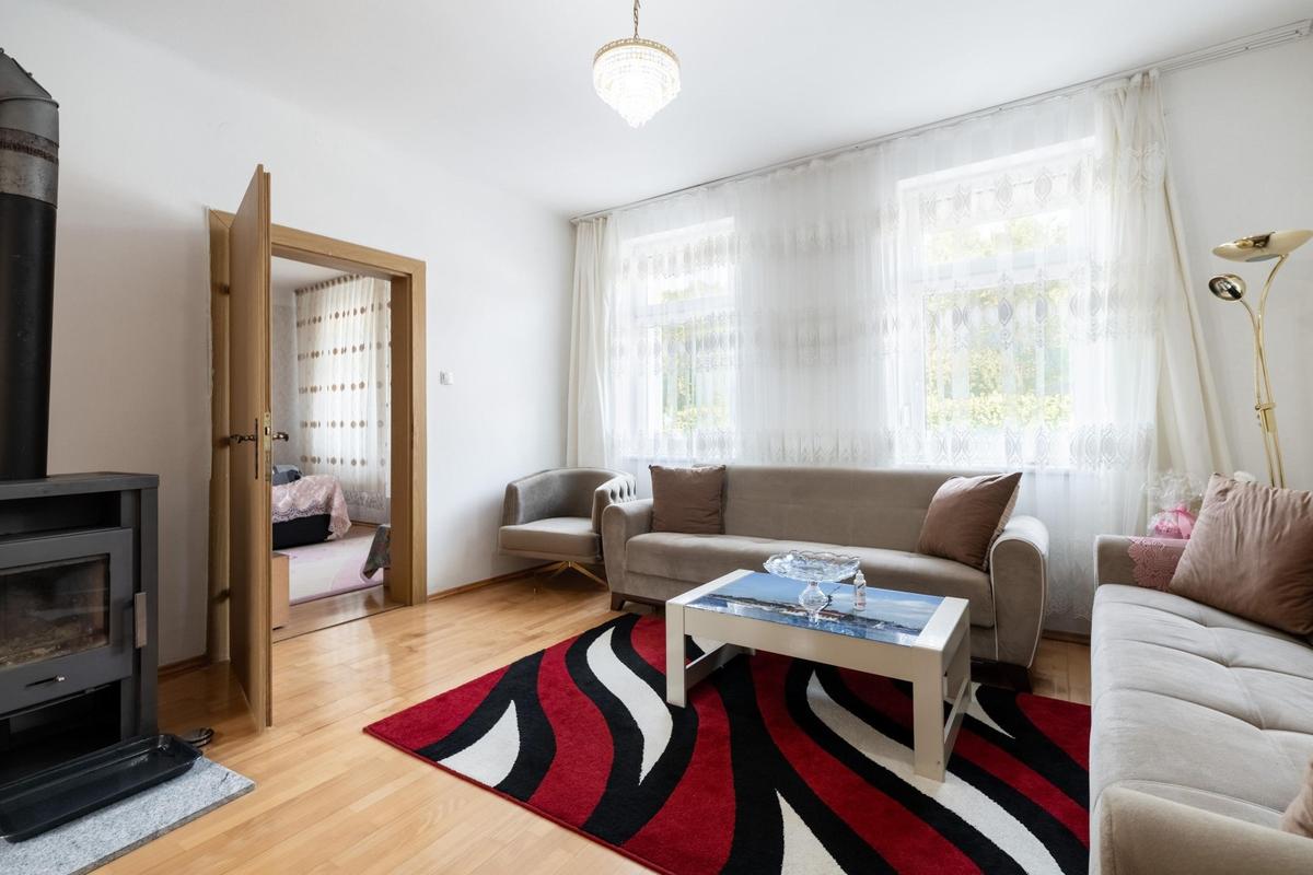 02 Wohnzimmer