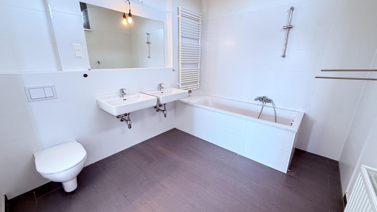 Badezimmer 1