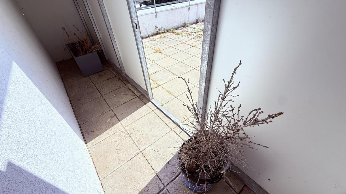 Abstellraum zur Terrasse