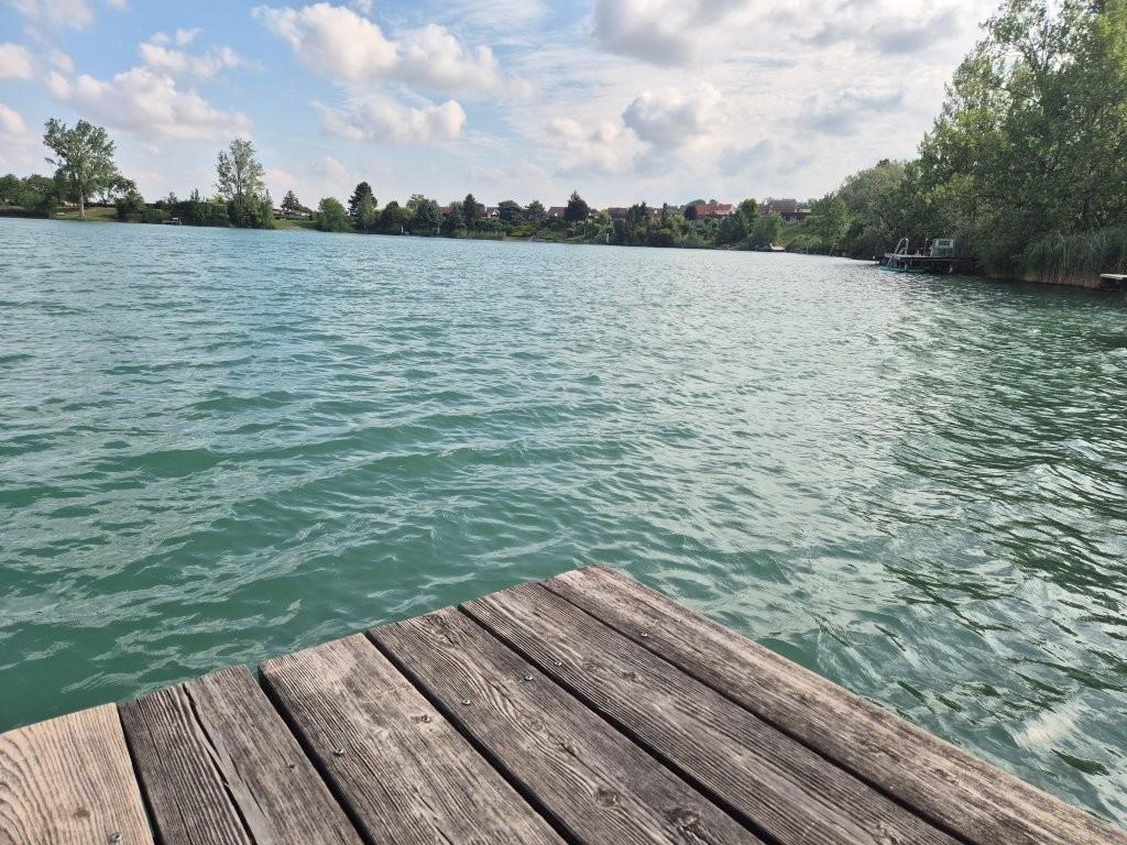 01 Haus beim See
