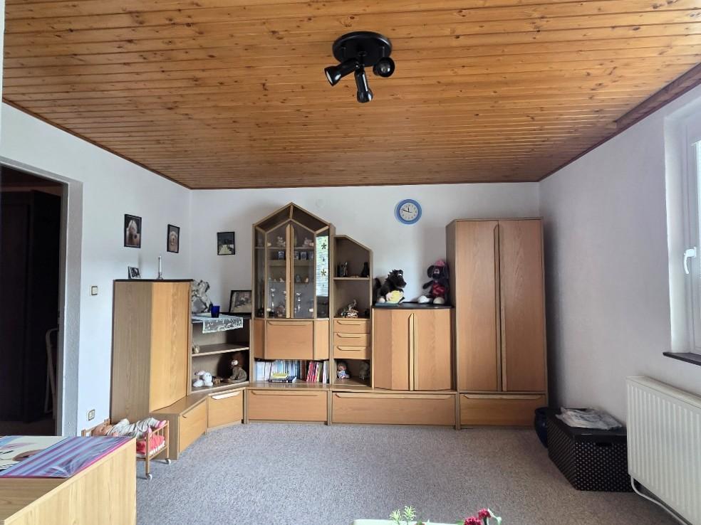 Zimmer 1, DGd