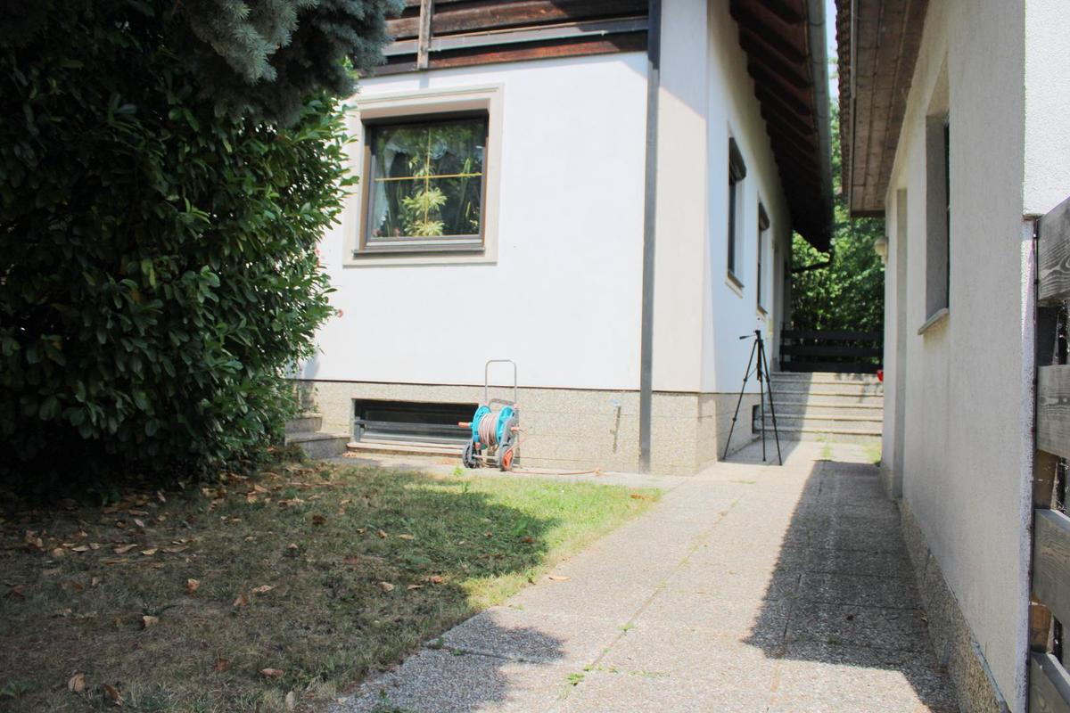 23_Vorgarten