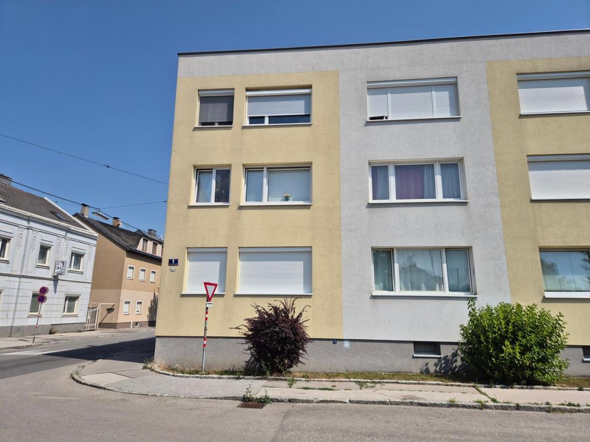 Straßenansicht