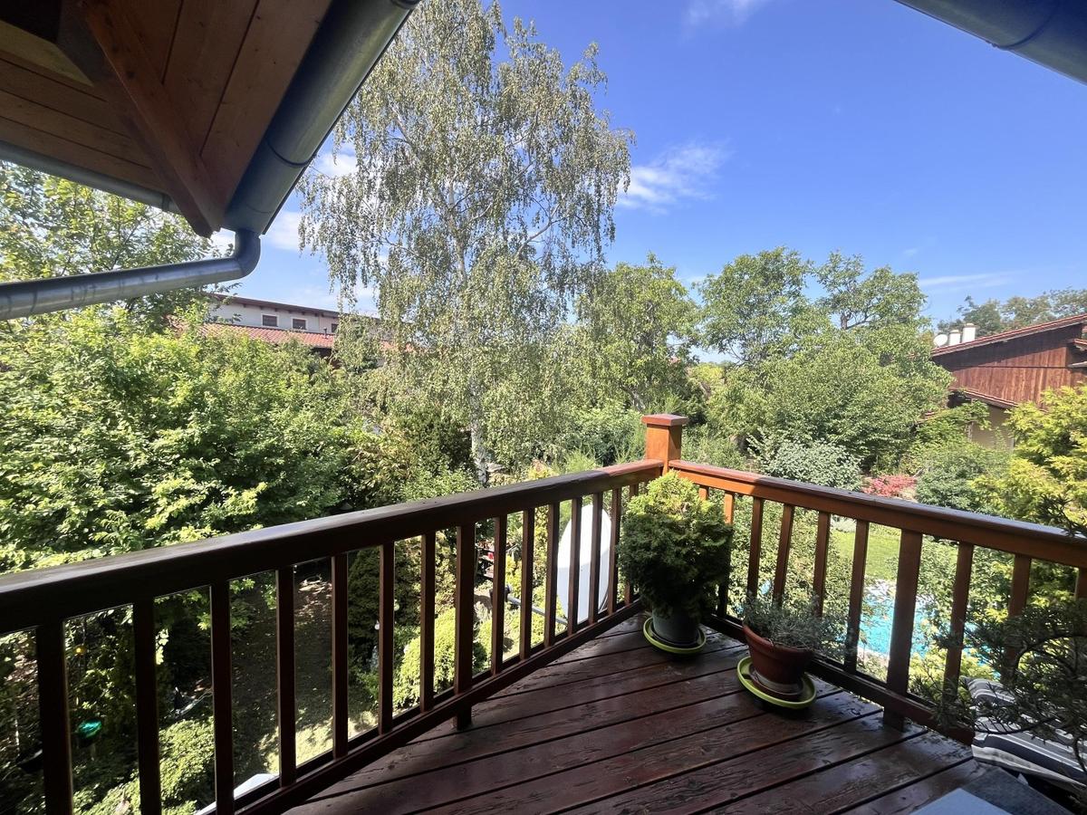 04 Balkon