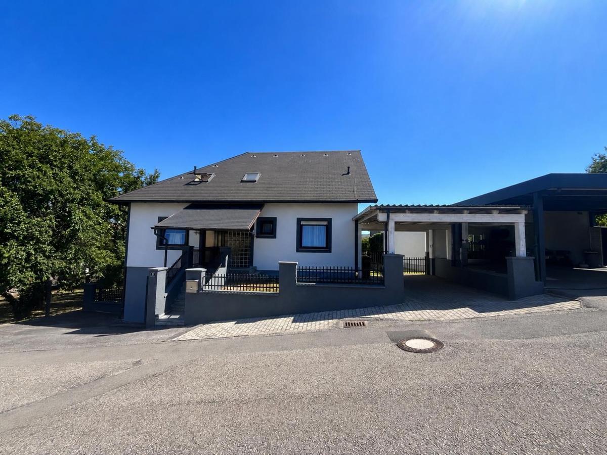 05 Haus Strassenseite