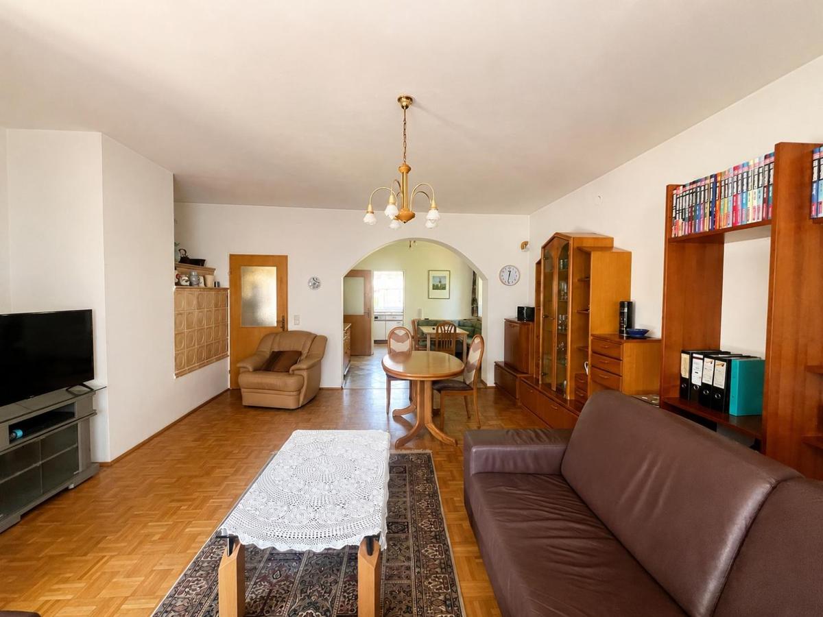 07 Wohnzimmer