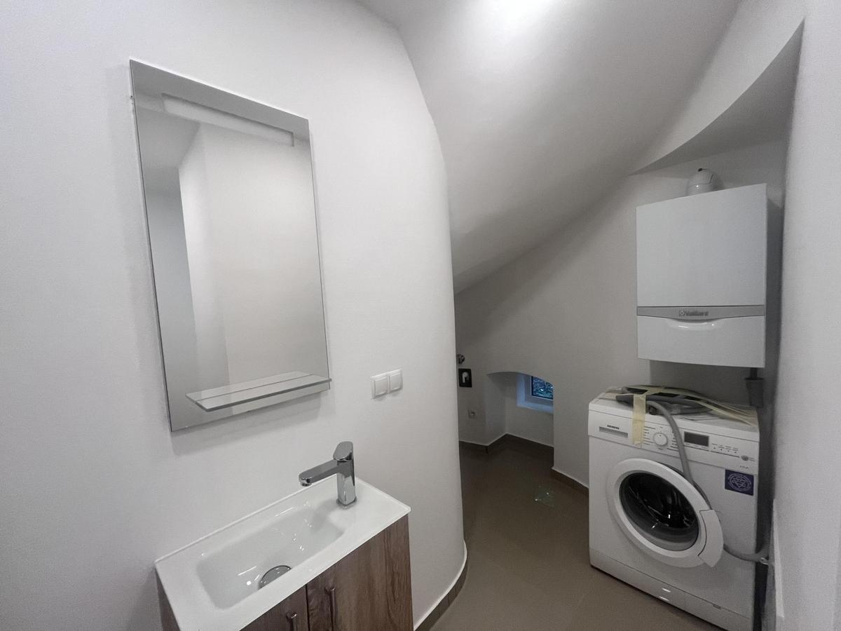 12 Toilette