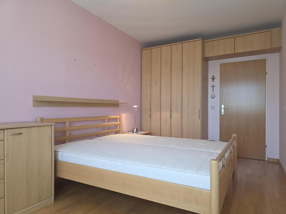 07 ETW 2000 Schlafzimmer