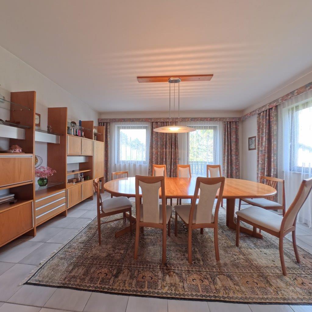 14 Esszimmer
