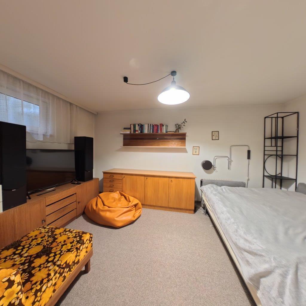 25 Zimmer UG