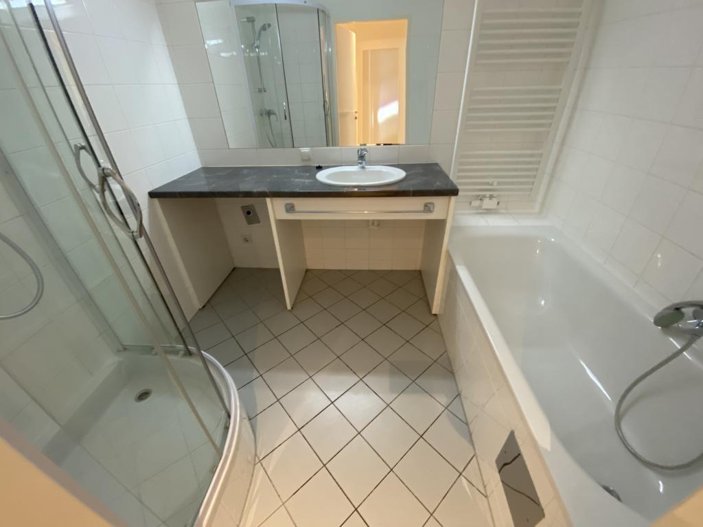 Badewanne UND Dusche